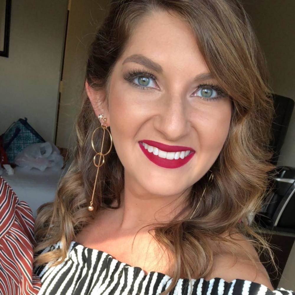 Meet your Posher, Carey